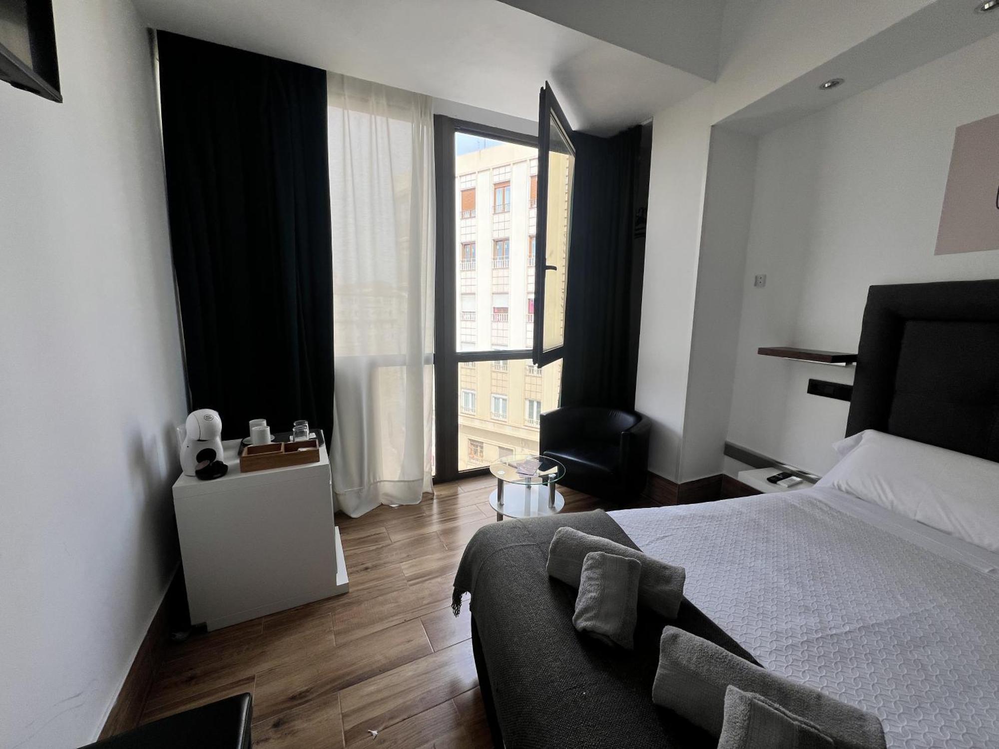 Ilustre Rooms Малага Екстериор снимка